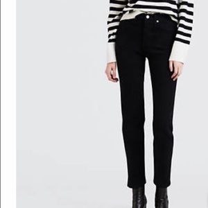 LEVI BLACK WEDGIE STRAIGHT JEANS LIKE NEW